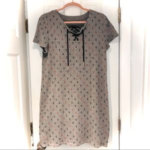 Tommy Hilfiger grey background red and blue anchors